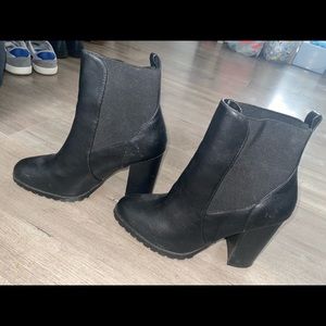Women's Forever 21 Chelsea Boots with Heels